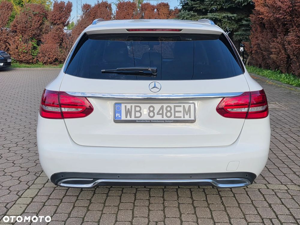 Mercedes-Benz Klasa C 200 7G-TRONIC Exclusive - 6