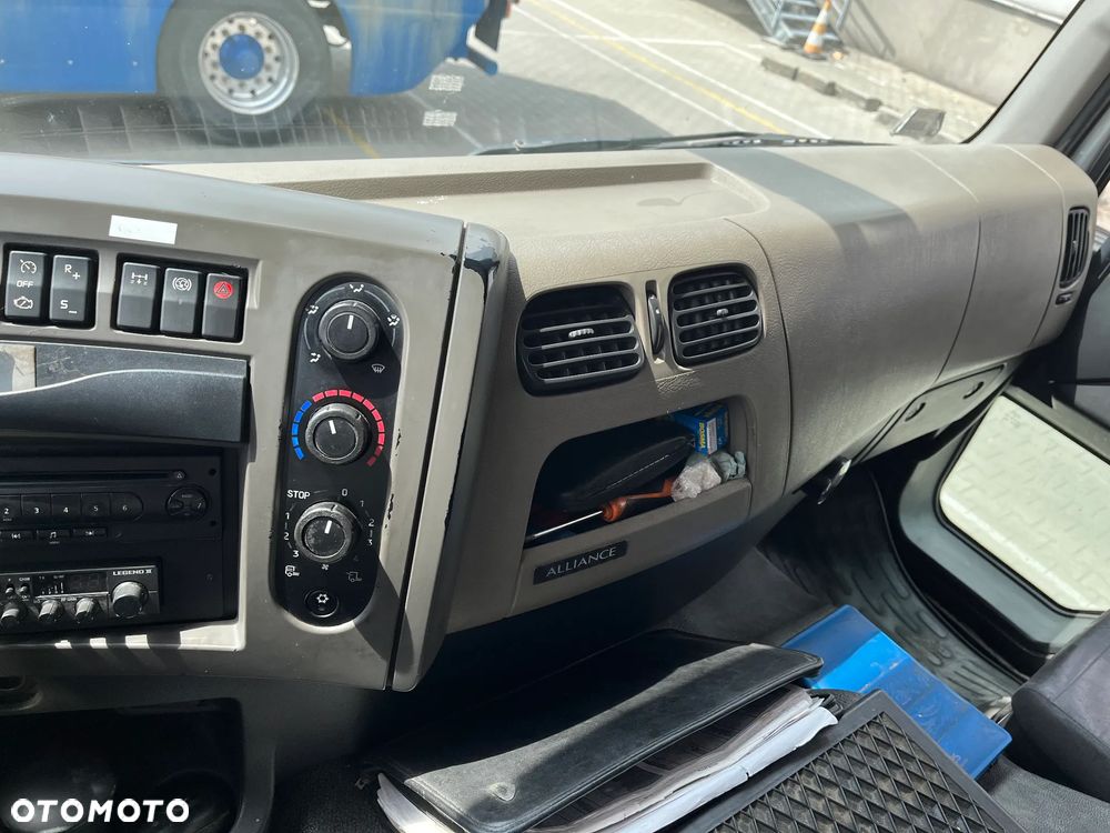 Renault PREMIUM - 9