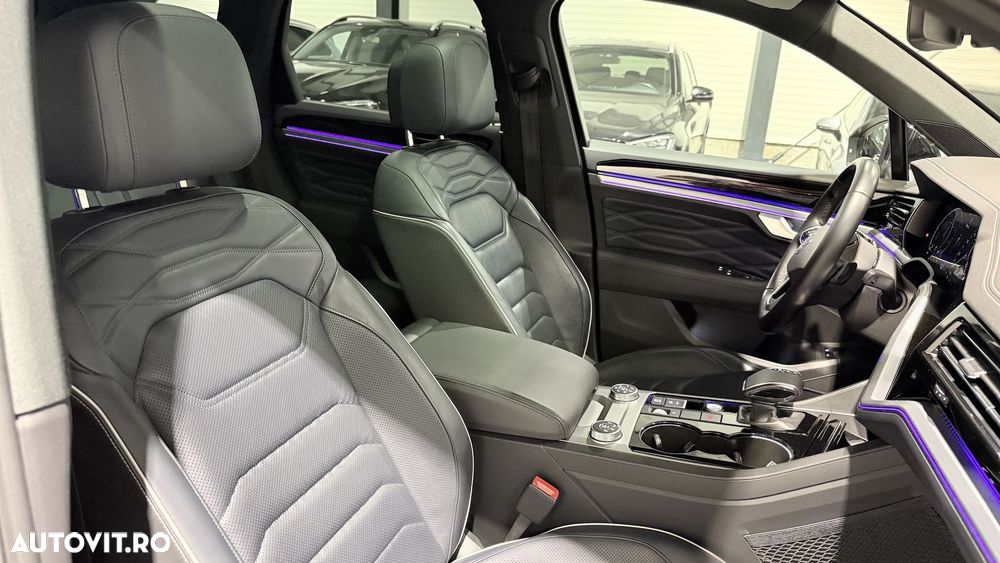 Volkswagen Touareg V6 TSI eHybrid PHEV Elegance - 32