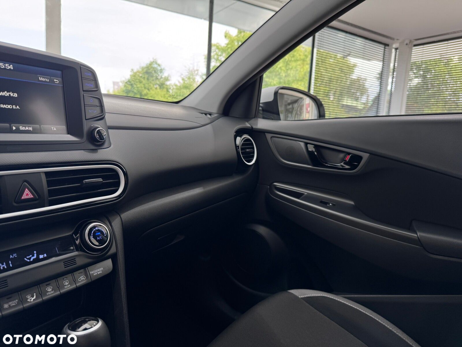 Hyundai Kona - 30