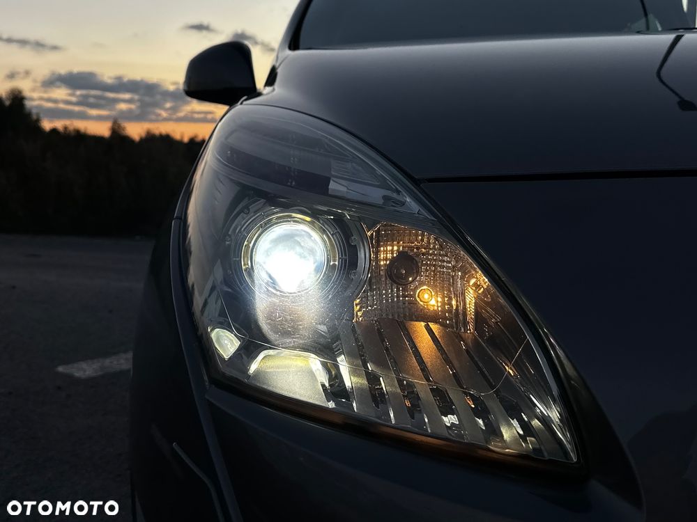 Renault Grand Scenic 2.0 16V 140 CVT Luxe - 22