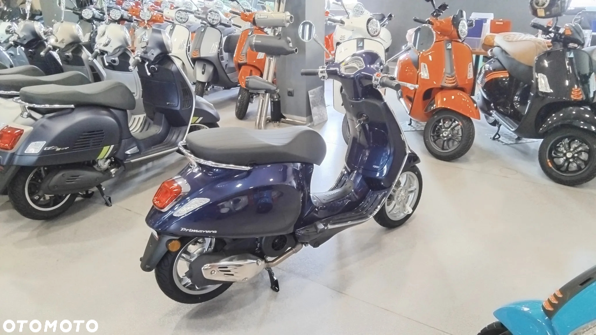 Vespa Primavera - 2