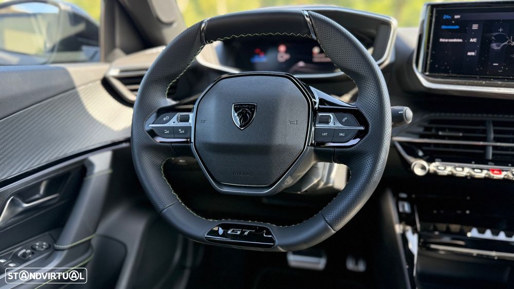 Peugeot e-2008 54 kWh GT - 24