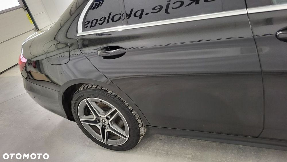 Mercedes-Benz Klasa E 220 d 4-Matic AMG/Avantgarde - 5
