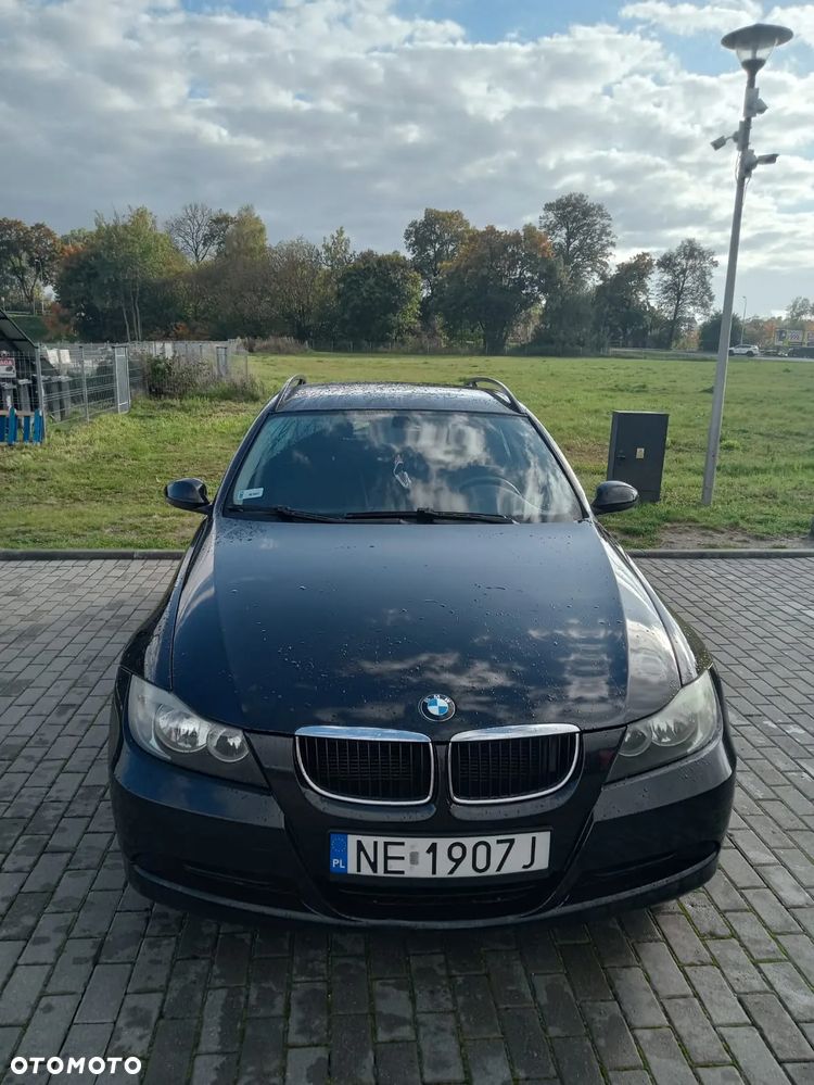 BMW Seria 3 320i - 10