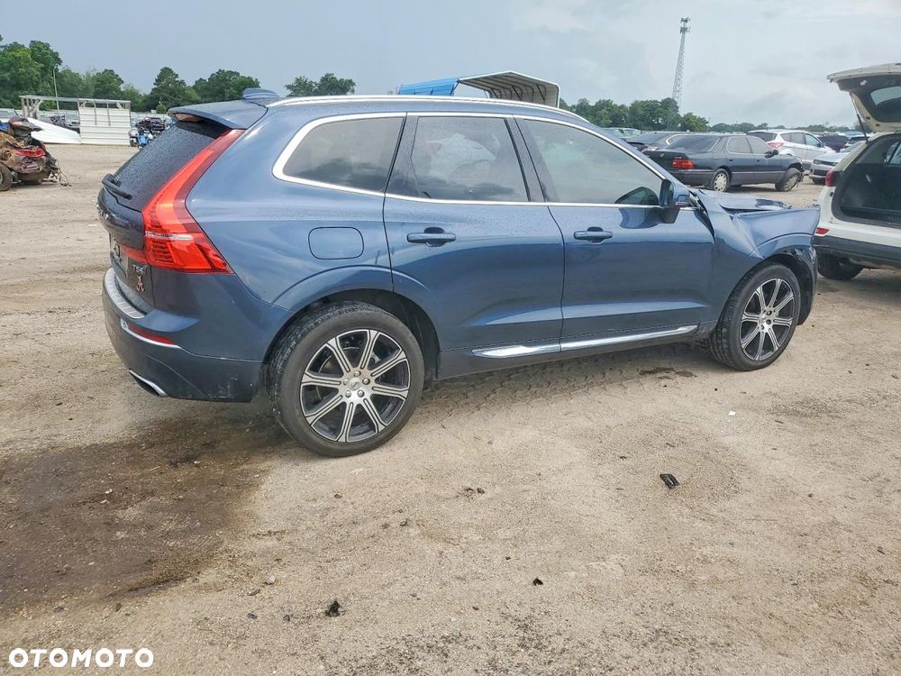 Volvo XC 60 - 4
