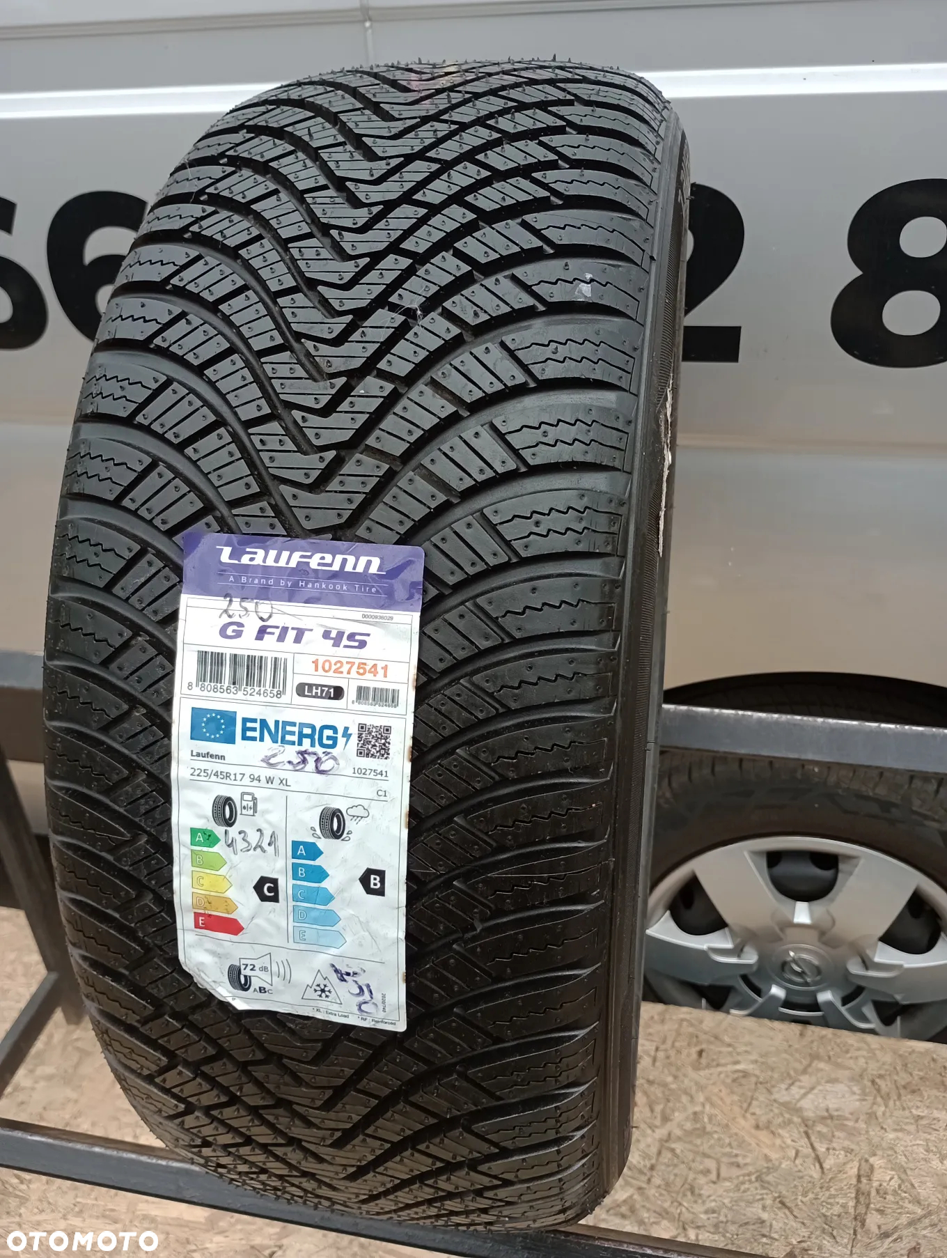 OPONA WIELOSEZONOWA 1x 225/45 R17 94W LAUFEN G FIT 4S - 4