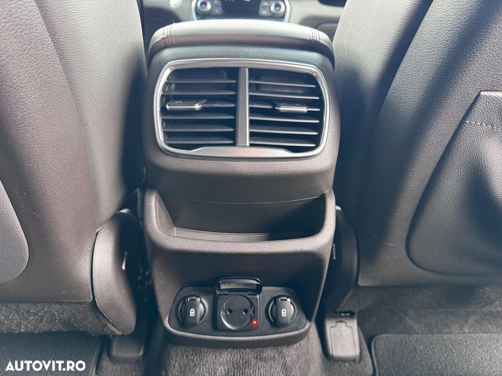 Hyundai Santa Fe 2.2 CRDi 4WD 8AT Luxury - 30