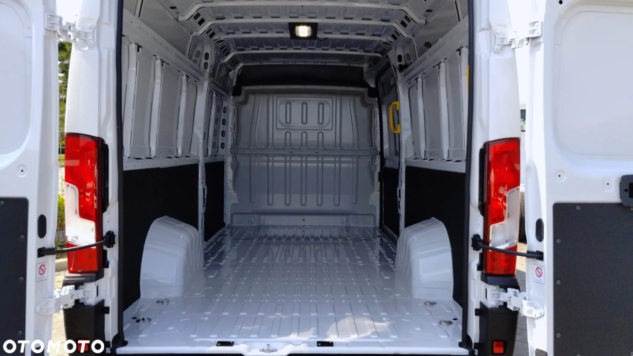 Opel Movano - 19