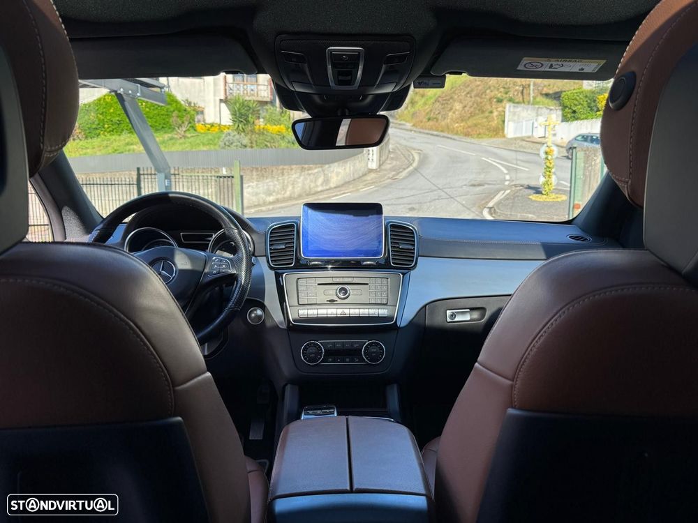 Mercedes-Benz GLE 350 d 4-Matic - 32