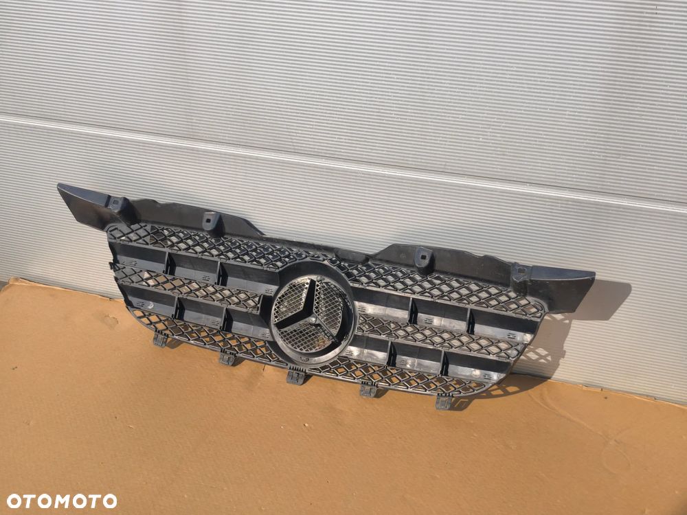 Atrapa grill Mercedes Sprinter w906 przedlift 06-13r a9068800385 - 6