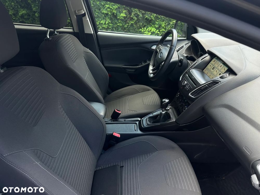 Ford Focus 2.0 EcoBlue Titanium X - 6