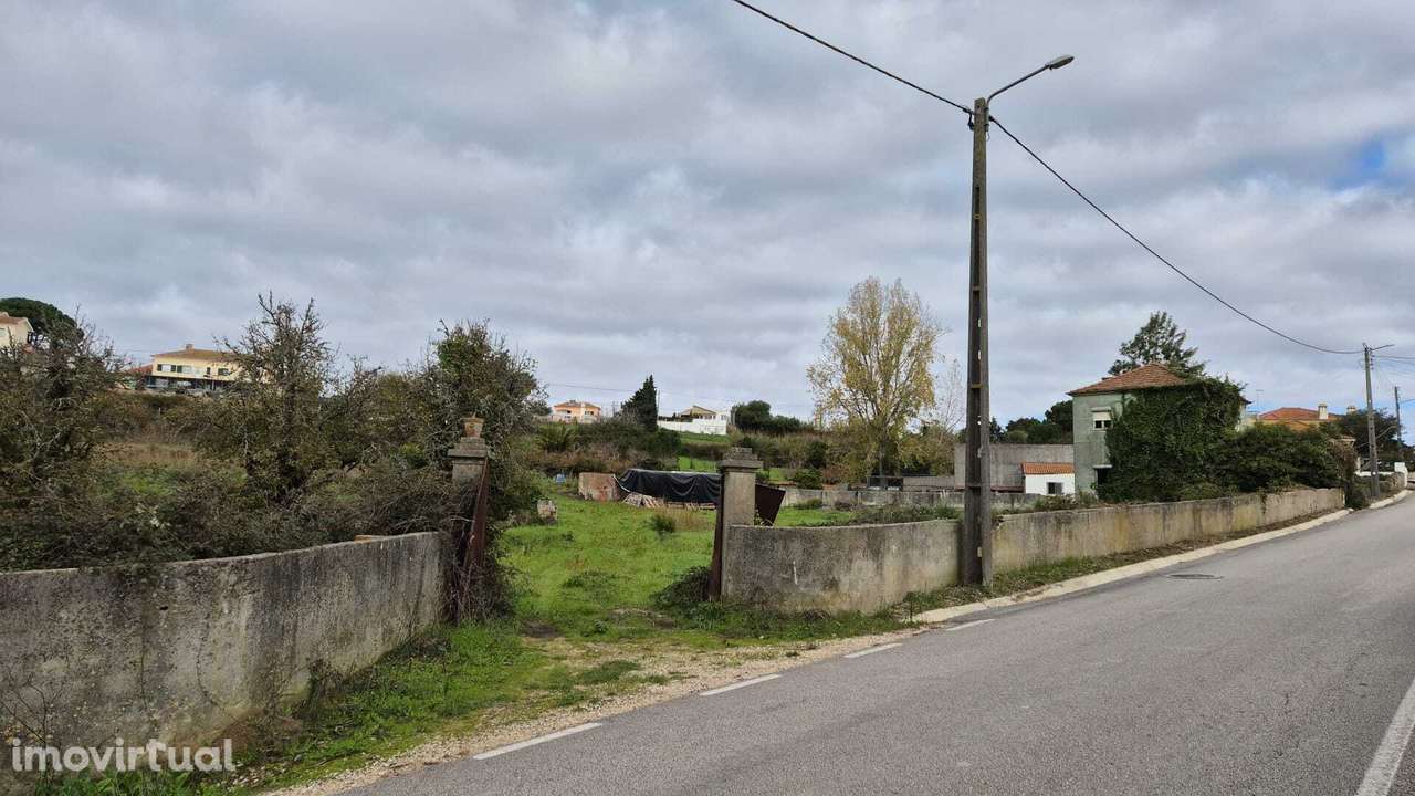 Casa em lote urbano mais 02 rústicos urbanizáveis com área total de... - Grande imagem: 2/15