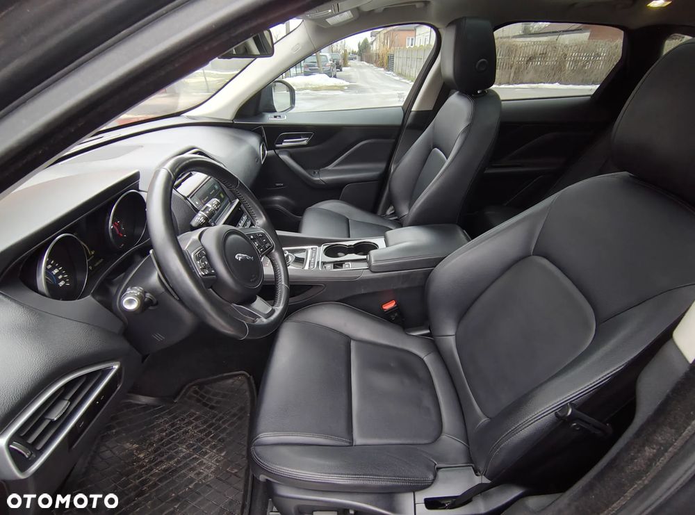 Jaguar F-Pace 20d AWD R-Sport Ingenium Edition - 8