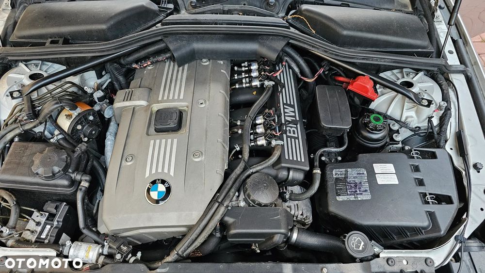BMW Seria 5 530i - 39