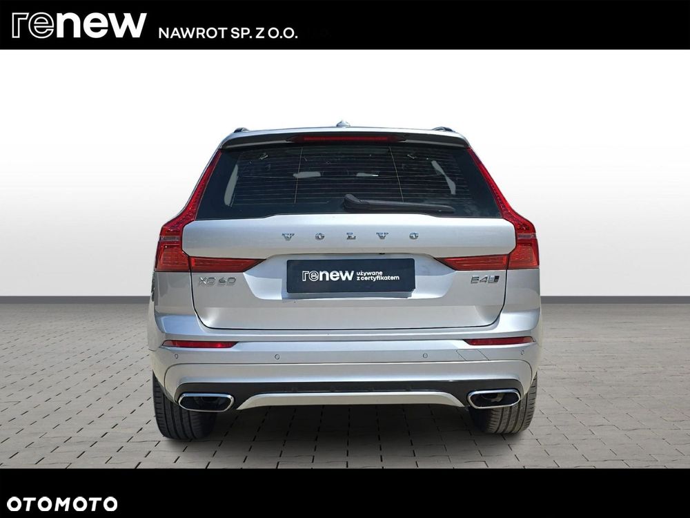 Volvo XC 60 B4 D AWD R-Design - 4