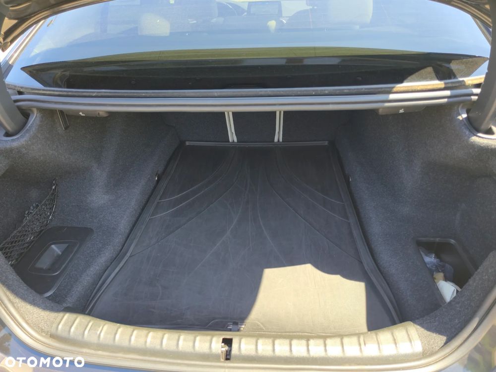 BMW Seria 5 520d xDrive Luxury Line - 11