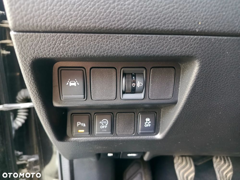 Nissan Qashqai 1.2 DIG-T N-Connecta EU6 - 21