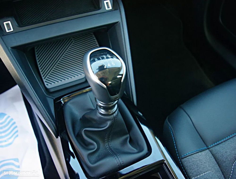 Citroën C4 PureTech 130 Stop&Start PLUS - 33