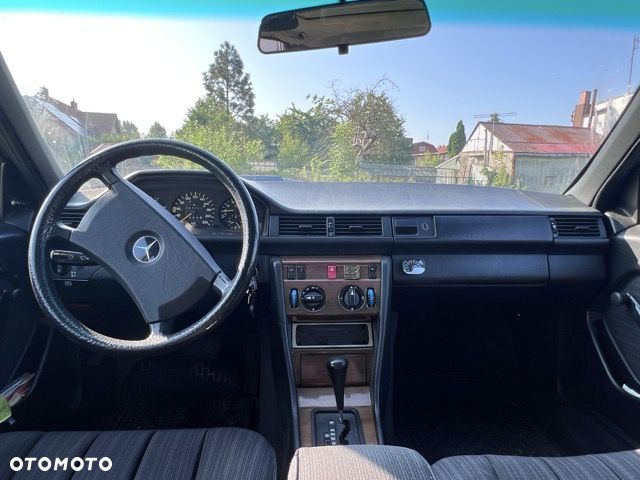 Mercedes-Benz W124 (1984-1993) - 9