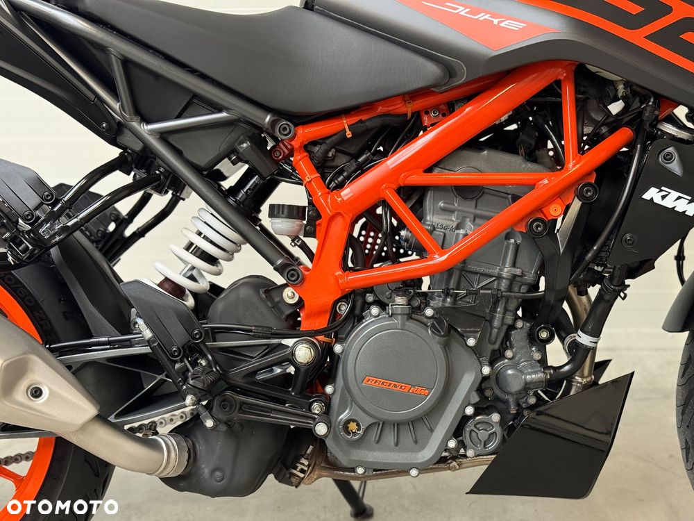 KTM Duke - 13