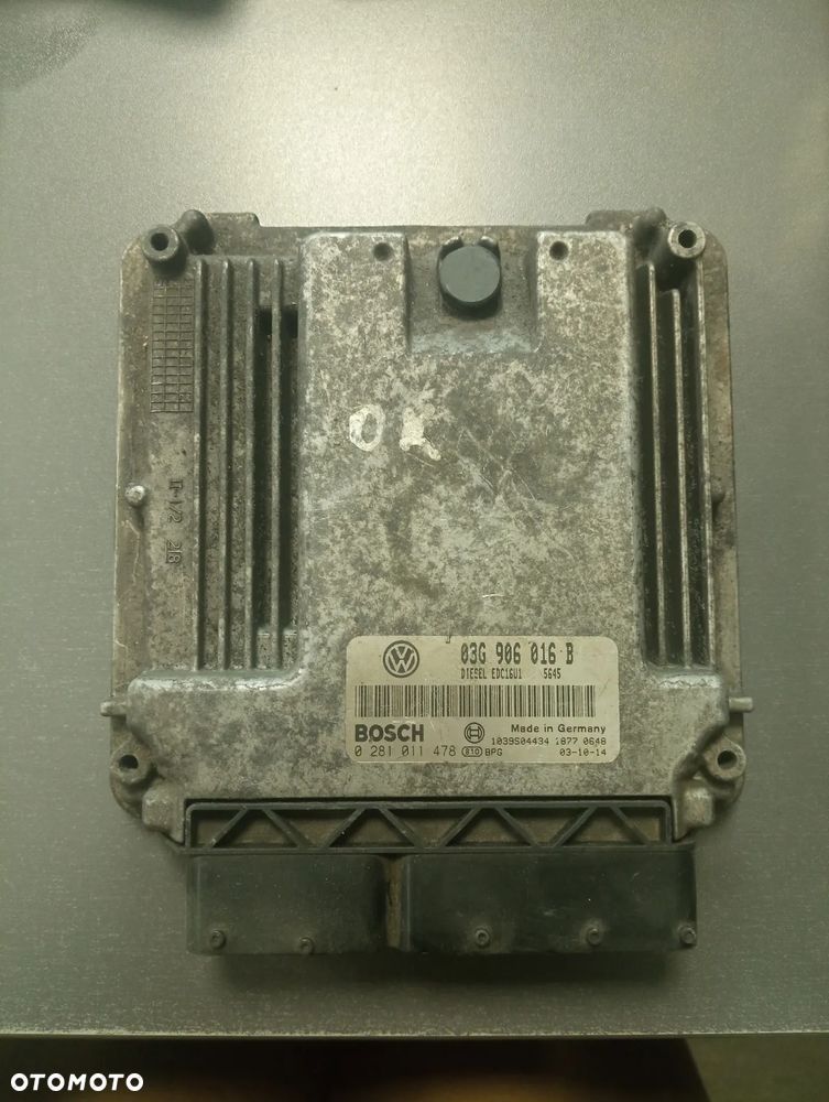 Sterownik silnika VW Golf 1.9TDI nr 0 281 011 478 - 1