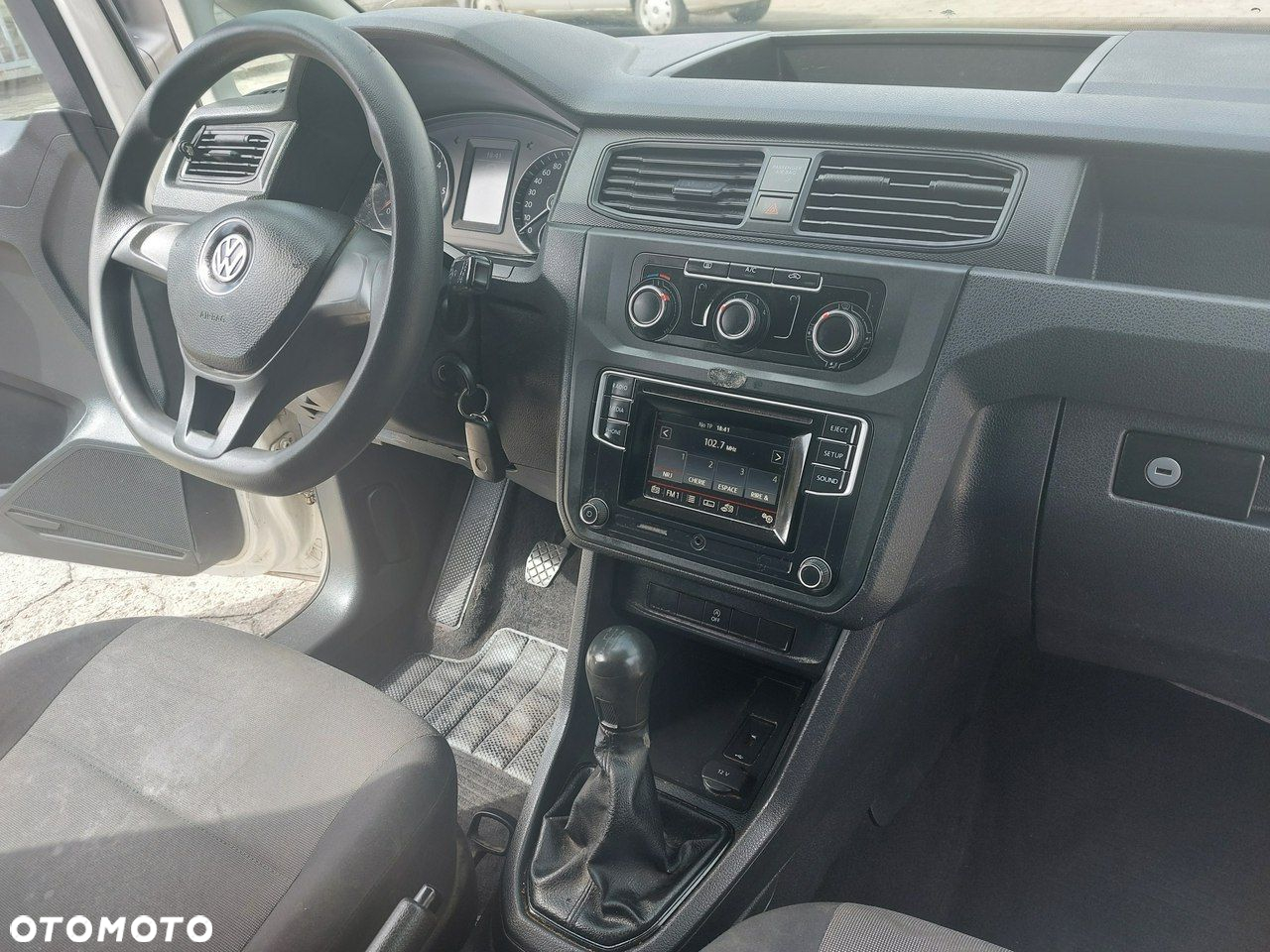 Volkswagen Caddy - 11