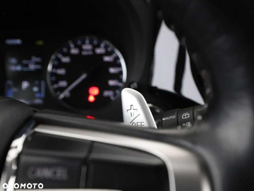 Mitsubishi Outlander - 33
