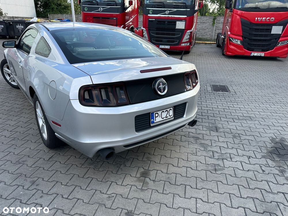 Ford Mustang 3.7 V6 - 9