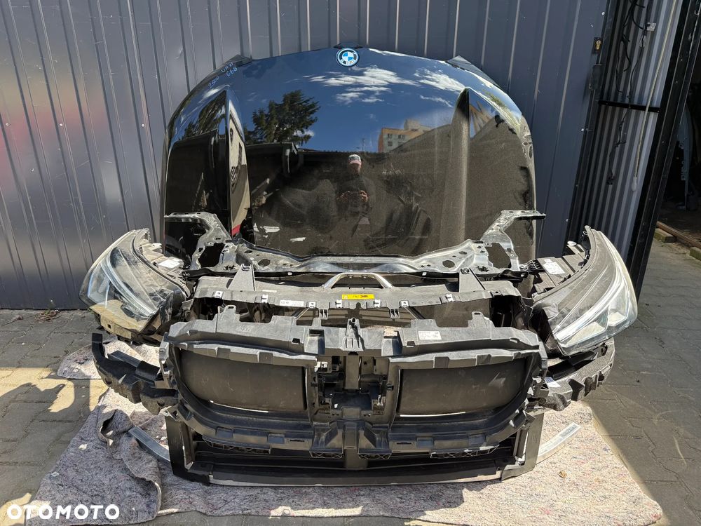 PAS PRZEDNI BMW X1 U11 ORYGINAŁ CAŁY - 1