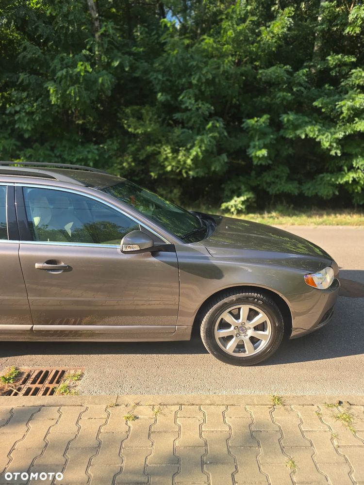 Volvo V70 2.5T Summum - 13