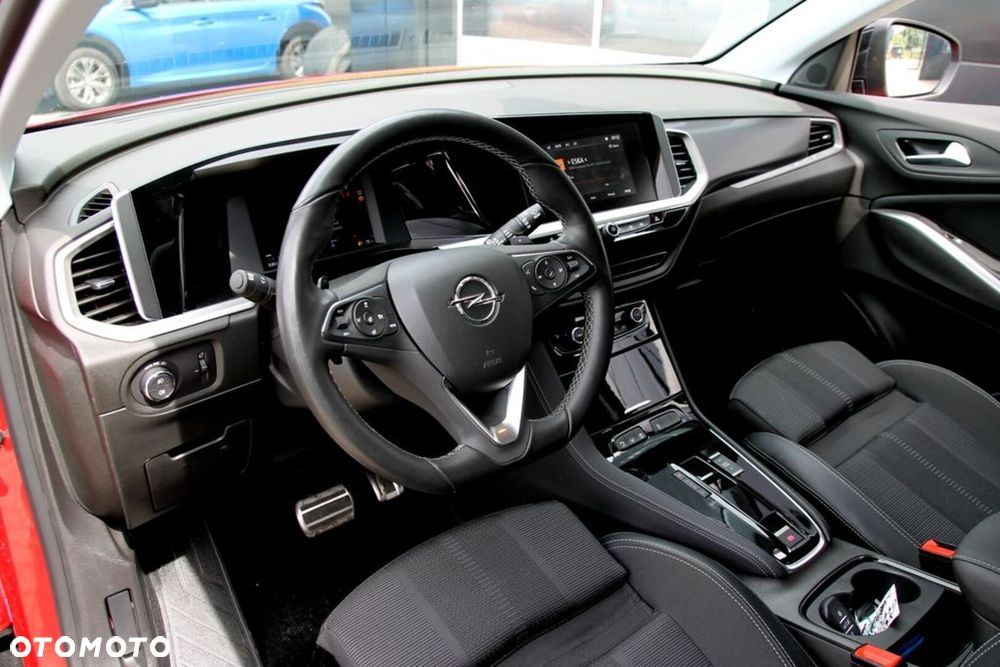 Opel Grandland 1.2 T Business Elegance S&S - 3