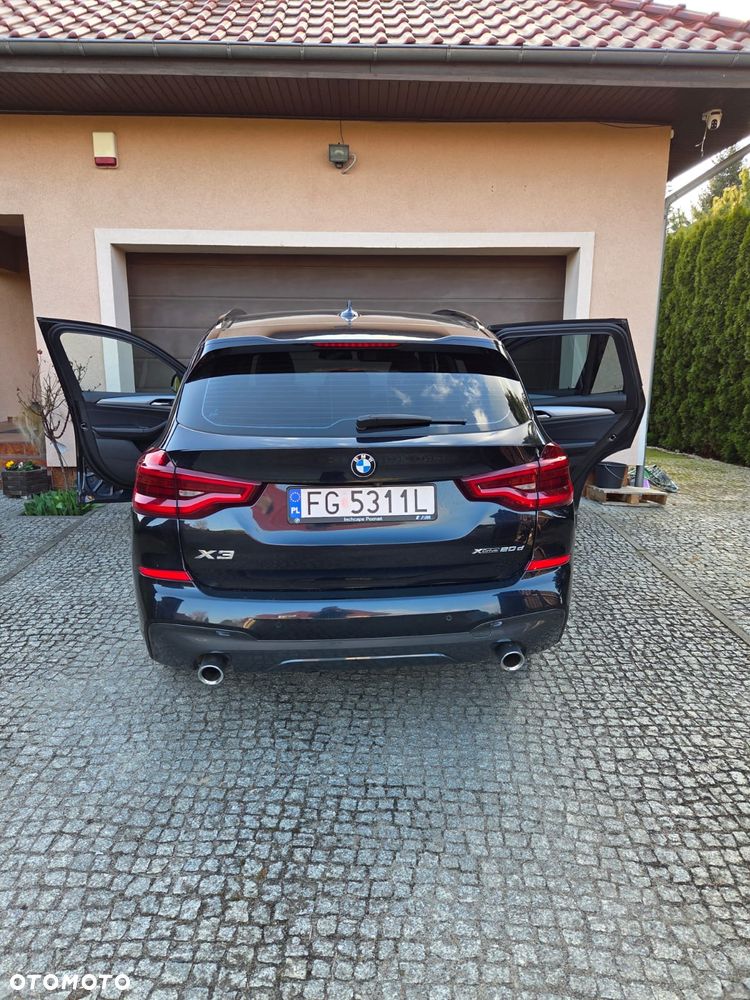 BMW X3 xDrive20d sport - 4