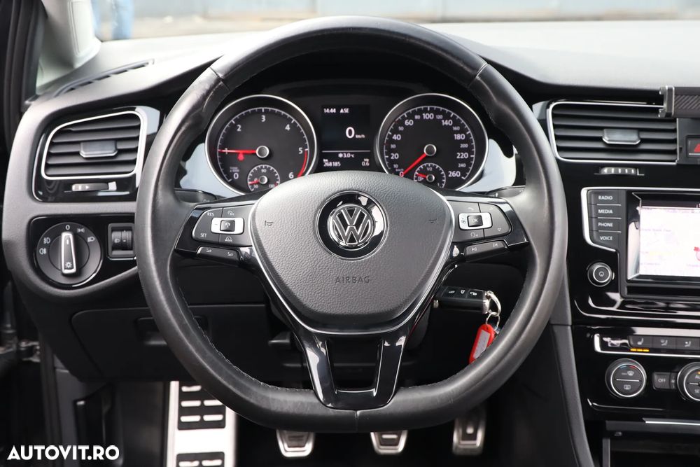 Volkswagen Golf 1.6 TDI DPF BlueMotion Technology Highline - 20