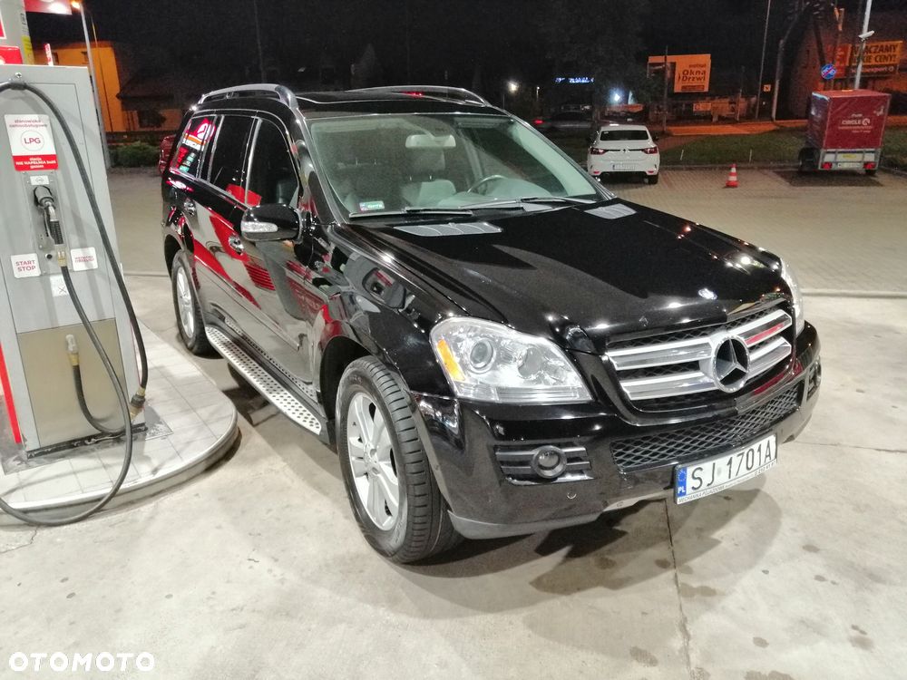 Mercedes-Benz GL 450 4Matic 7G-TRONIC - 23