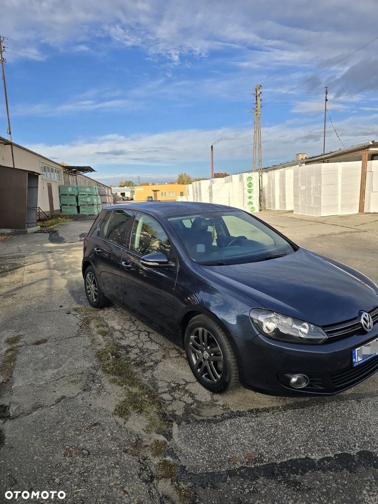 Volkswagen Golf - 2
