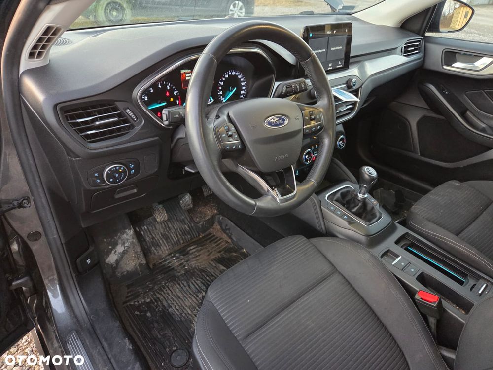 Ford Focus 1.5 EcoBoost Titanium - 14