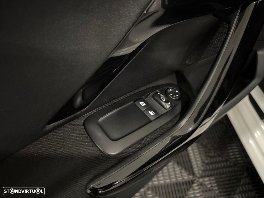 Peugeot 208 1.6 BlueHDi Style - 50