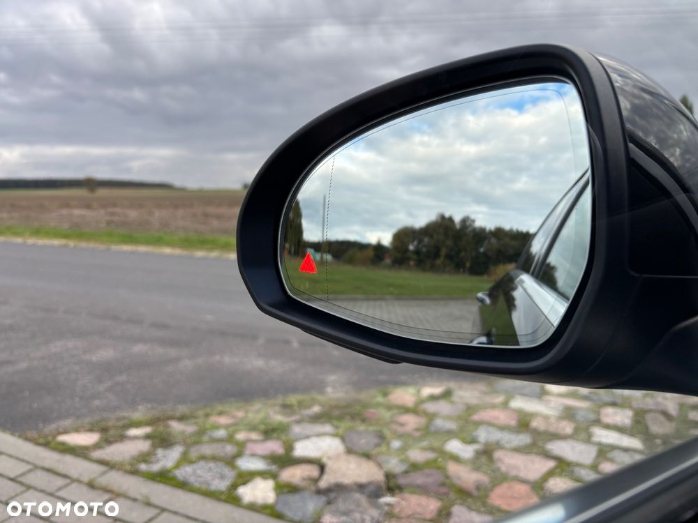 Mercedes-Benz Klasa C 200 d 9G-TRONIC - 35