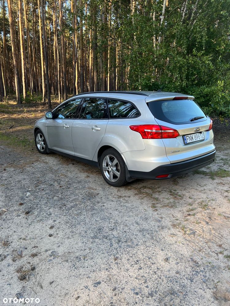 Ford Focus 1.0 EcoBoost Active - 5