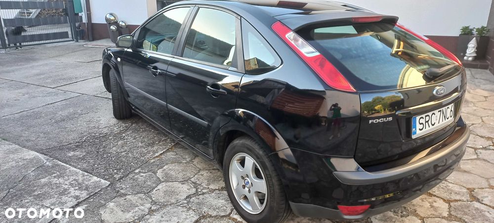 Ford Focus - 8