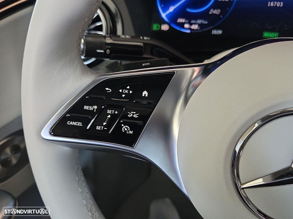 Mercedes-Benz EQE 350+ - 18