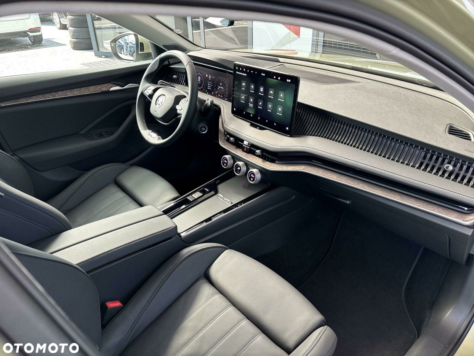 Skoda Superb 2.0 TDI SCR 4x4 L&K DSG - 13