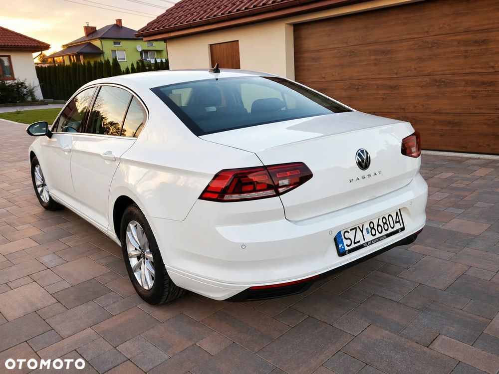 Volkswagen Passat - 3