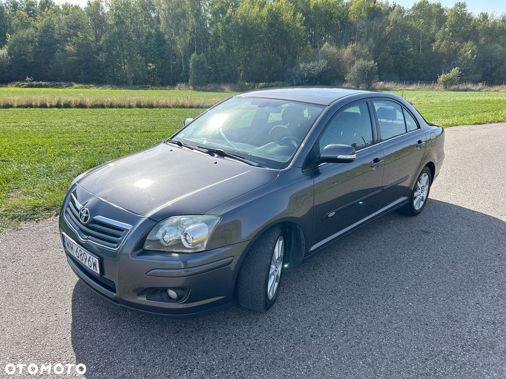Toyota Avensis 2.0 VVT-i High - 3