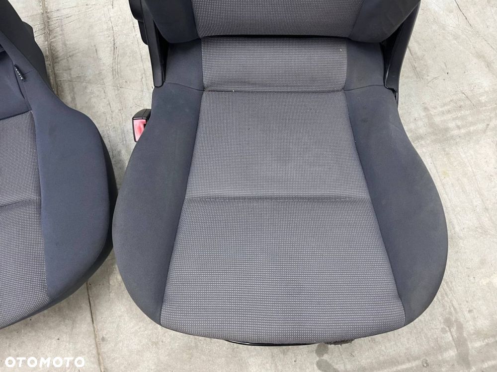 Fotele Mitsubishi Colt VI 6 Z30 5Drzwi 04-12r. kanapa tylna KOMPLET europa kolor 11H - 15