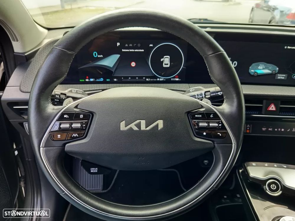Kia EV6 84-kWh Air - 14