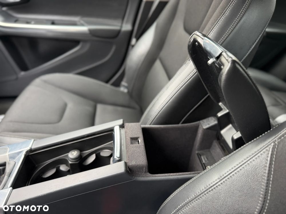 Volvo V60 - 23