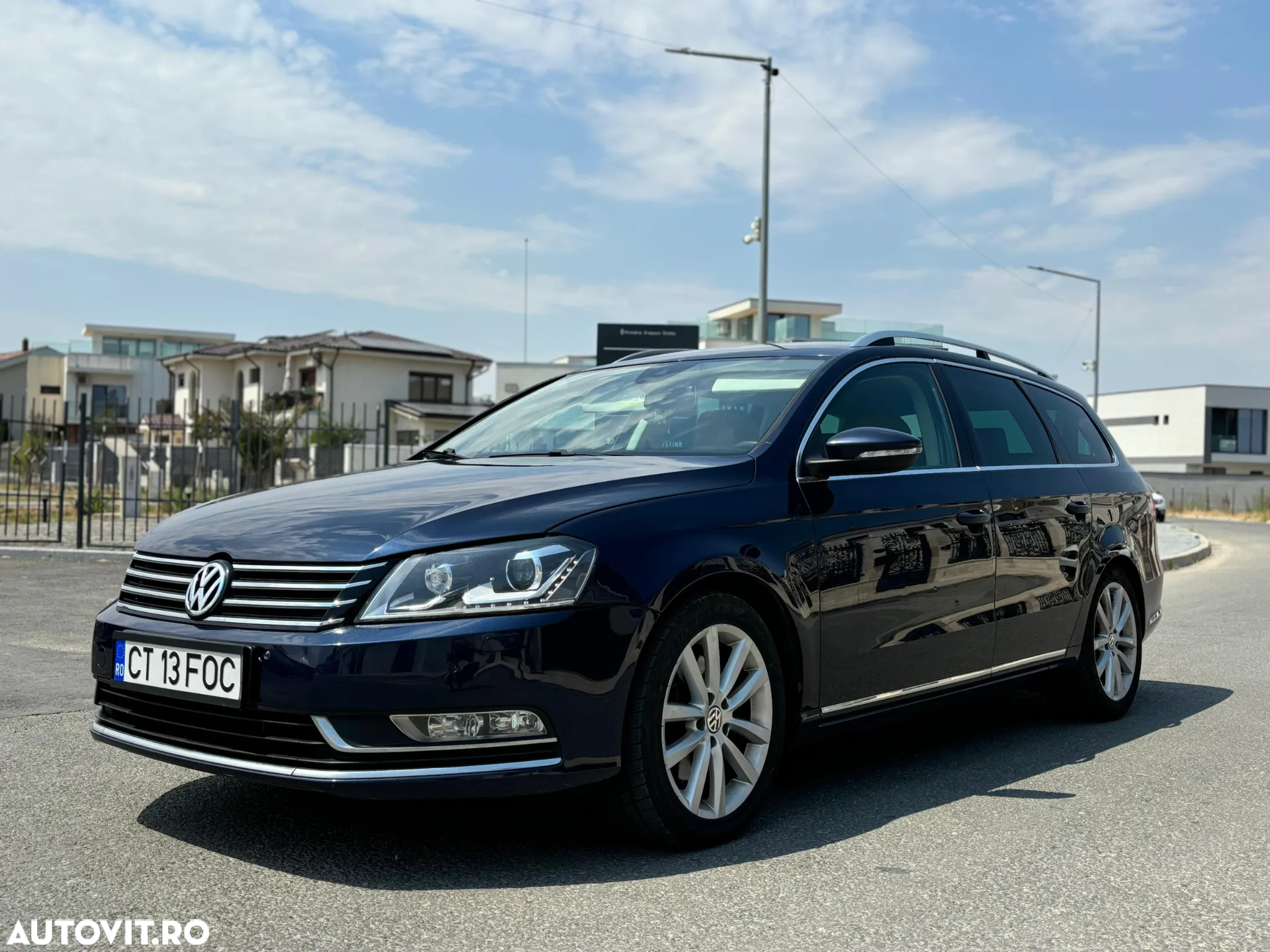Volkswagen Passat Variant 2.0 TDI BlueMotion Technology Highline DSG - 4