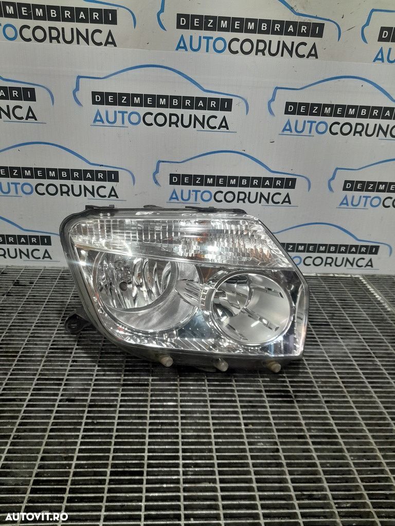 Far Dreapta Dacia Duster 2010 - 2014 SUV 4 Usi (1090) Fara xenon - 1